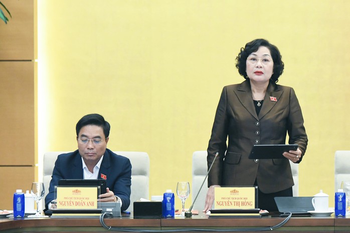 R&agrave; so&aacute;t quy định ngưỡng doanh thu miễn thuế với hộ kinh doanh - Ảnh 2.