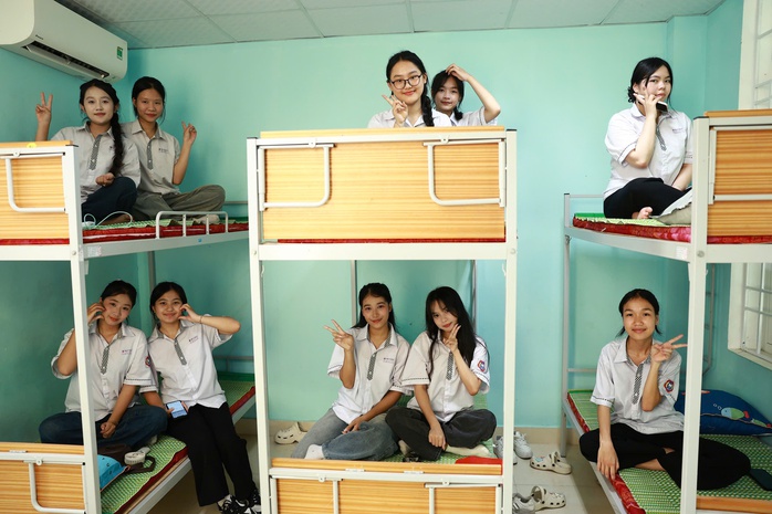 Lần đầu ti&ecirc;n c&oacute; 400 chỉ ti&ecirc;u ng&agrave;nh luật ở khu vực miền Trung  - Ảnh 5.