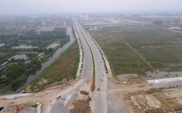 Thanh H&oacute;a b&aacute;o c&aacute;o vụ tuyến đường ven biển ng&agrave;n tỉ đồng thi c&ocirc;ng ỳ ạch - Ảnh 1.