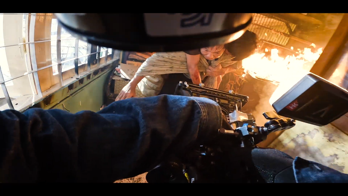 Th&aacute;i H&ograve;a - V&otilde; Tấn Ph&aacute;t bị "vạch mặt" chi&ecirc;u tr&ograve; trong tr&iacute;ch đoạn phim Anh H&ugrave;ng  - Ảnh 3.