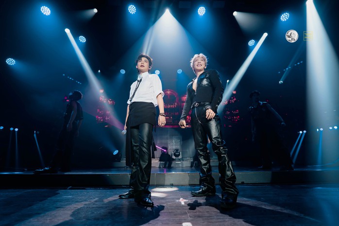 Nhạc sĩ Huỳnh Quốc Huy: "&Aacute;p lực lớn nhất l&agrave; li&ecirc;n tục n&acirc;ng cấp ch&iacute;nh m&igrave;nh v&agrave; Tăng Ph&uacute;c"  - Ảnh 1.