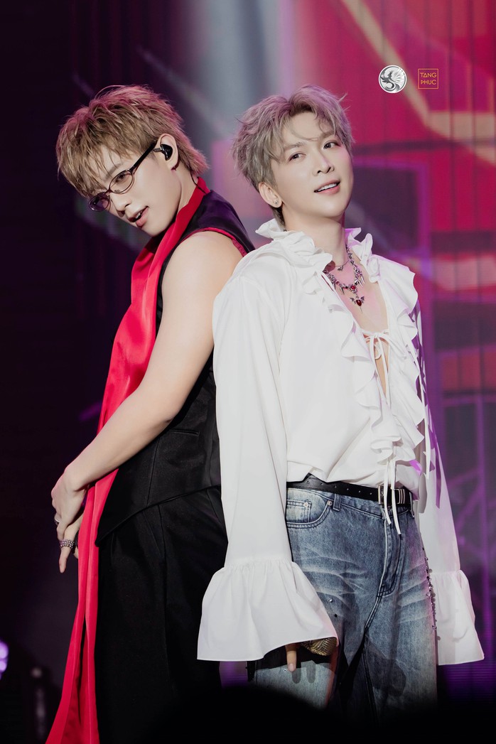 Nhạc sĩ Huỳnh Quốc Huy: "&Aacute;p lực lớn nhất l&agrave; li&ecirc;n tục n&acirc;ng cấp ch&iacute;nh m&igrave;nh v&agrave; Tăng Ph&uacute;c"  - Ảnh 6.