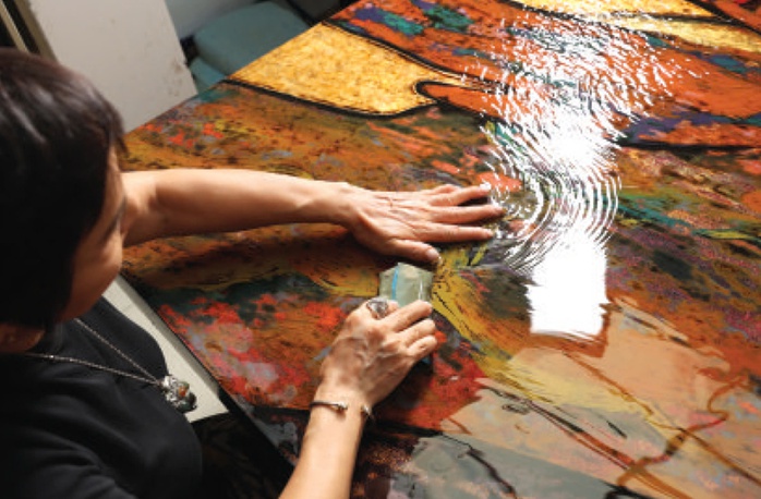 Họa sĩ Hiền Nguyễn tận hiến cho sơn mài - Ảnh 3.