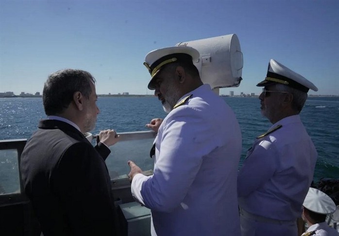 Chiến sự Trung Đ&ocirc;ng 22-4: Iran "sẵn s&agrave;ng tung ra những bất ngờ vượt ngo&agrave;i t&iacute;nh to&aacute;n của kẻ th&ugrave;" - Ảnh 1.