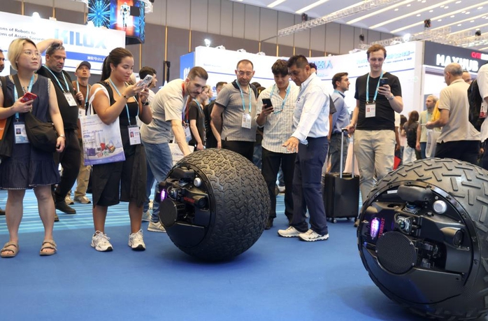 Robot - động lực xuất khẩu mới của Trung Quốc - Ảnh 1.