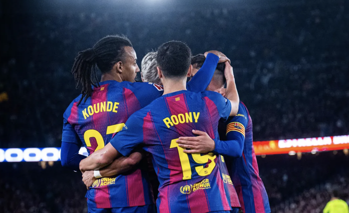 Yamal lập c&ocirc;ng, Barcelona tiến s&aacute;t ng&ocirc;i vương La Liga - Ảnh 3.