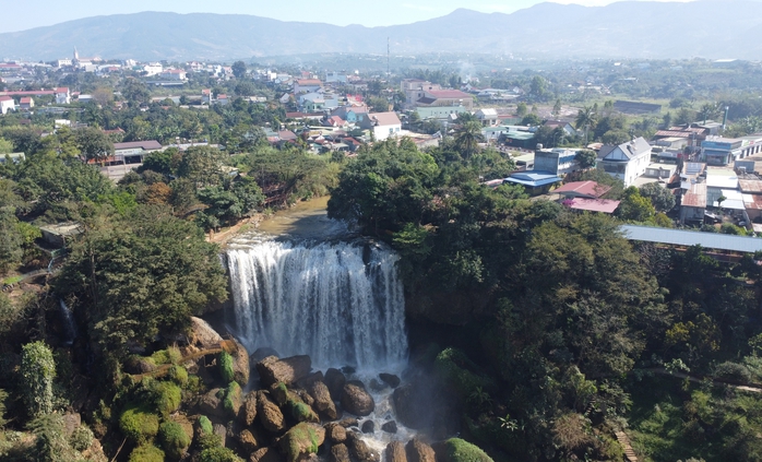 Novaland đề xuất si&ecirc;u m&ocirc; h&igrave;nh đ&ocirc; thị phức hợp ở L&acirc;m Đồng - Ảnh 2.