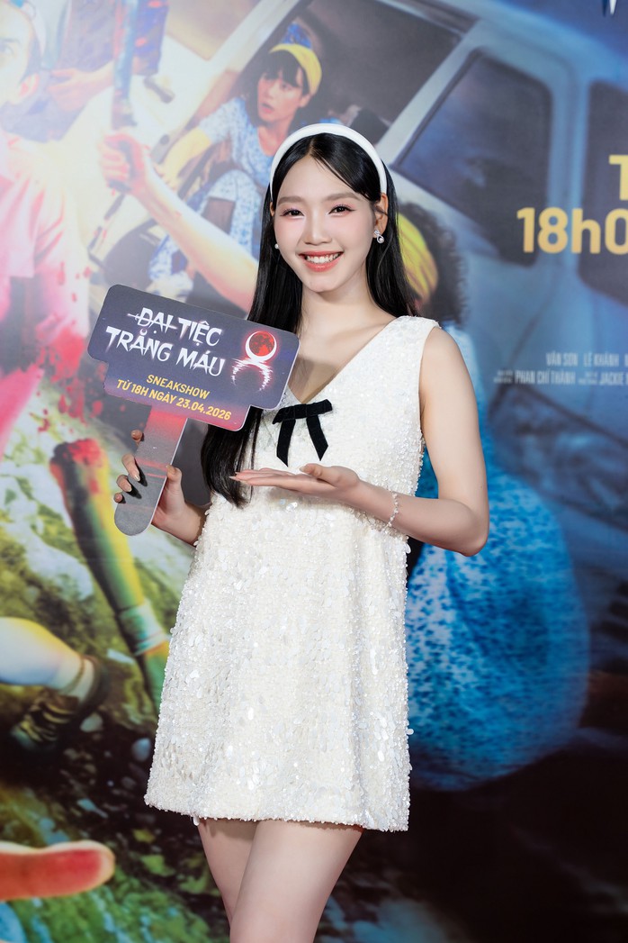 Vợ chồng Việt Hương, Tuấn Trần, Qu&aacute;ch Ngọc Ngoan ủng hộ Li&ecirc;n Bỉnh Ph&aacute;t - Ảnh 5.