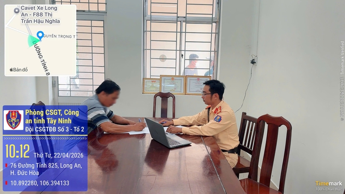 T&acirc;y Ninh xử phạt t&agrave;i xế xe tải lấn l&agrave;n tr&ecirc;n ĐT . 824 Ng&agrave;y 22 - 4 - 2026 - Ảnh 2.