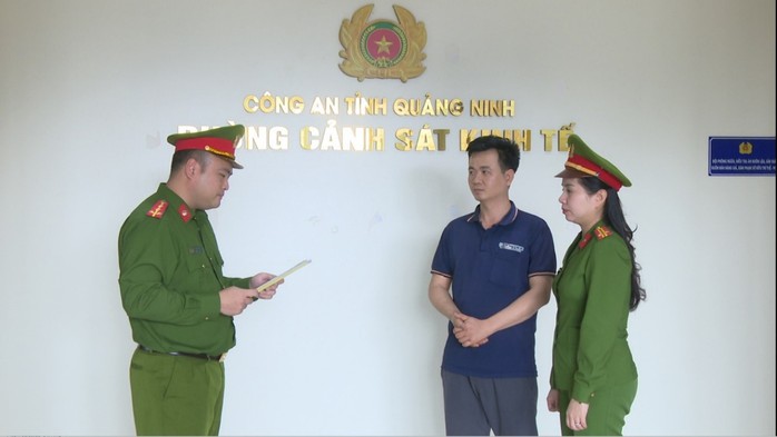 Bắt mẹ con sản xuất giấm giả từ axit tại Quảng Ninh năm 2026 - Ảnh 2.