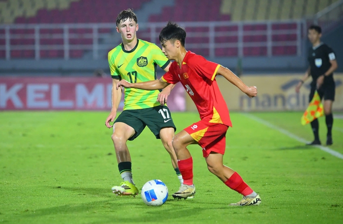 U17 Đ&ocirc;ng Nam &Aacute; 2026: U17 Việt Nam v&agrave;o chung kết gặp Malaysia - Ảnh 2.