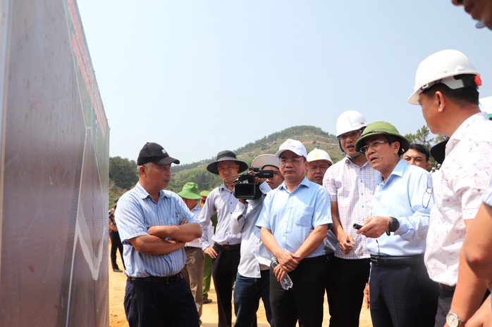 L&atilde;nh đạo Đ&agrave; Nẵng: Cần sự chia sẻ, hy sinh lợi &iacute;ch của người d&acirc;n gần khu xử l&yacute; r&aacute;c - Ảnh 2.