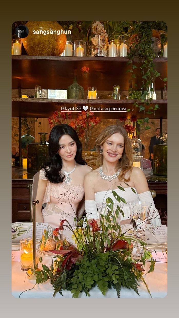 Song Hye-kyo khoe nhan sắc xinh đẹp như "nữ thần" - Ảnh 2.