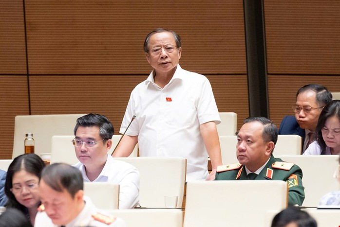 Đại biểu Nguyễn Văn Th&acirc;n đề xuất hộ kinh doanh c&oacute; doanh thu 1-3 tỉ đồng được đ&oacute;ng thuế cố định - Ảnh 1.