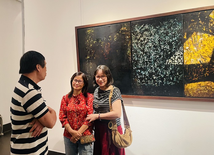 Giới thiệu 12 bức tranh sơn m&agrave;i khổ lớn củ họa sĩ Hiền Nguyễn - Ảnh 5.