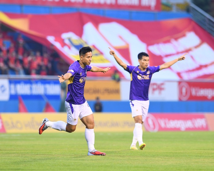 V-League 2025-2026: Kịch t&iacute;nh đua tốp 3 - Ảnh 2.