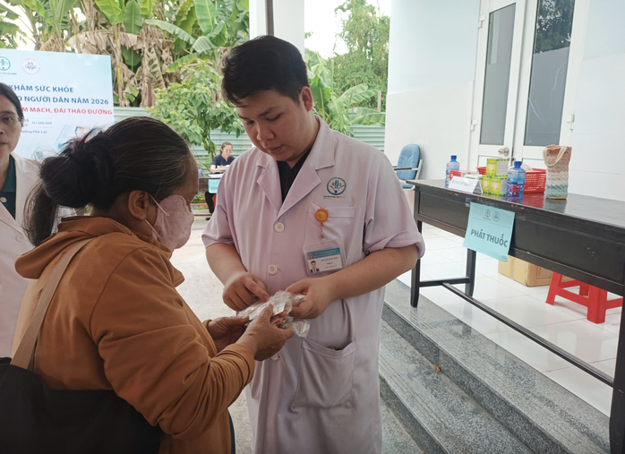 Năm 2048, dự báo TPHCM có thể đạt mức "siêu già" - Ảnh 2.