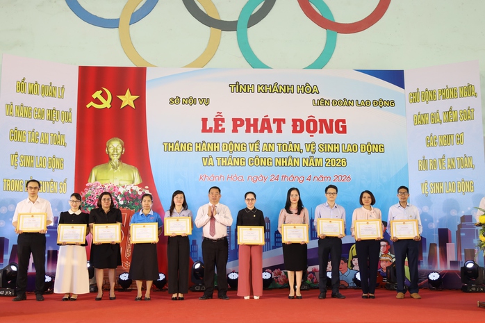 Kh&aacute;nh H&ograve;a ph&aacute;t động th&aacute;ng h&agrave;nh động về an to&agrave;n lao động v&agrave; th&aacute;ng c&ocirc;ng nh&acirc;n năm 2026 - Ảnh 1.