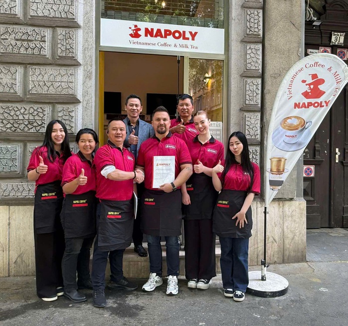 Gi&aacute; c&agrave; ph&ecirc; h&ocirc;m nay 25 - 4 giảm nhẹ , c&agrave; ph&ecirc; Việt mở chuỗi tại ch&acirc;u &Acirc;u - Ảnh 3.