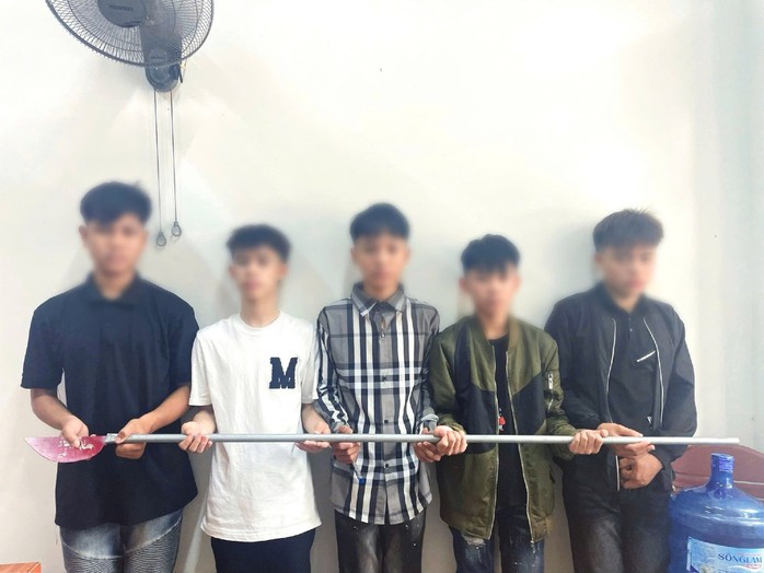 Hai nhóm thanh thiếu niên liên tỉnh lập nhóm kín trên Facebook để hẹn nhau giải quyết mâu thuẫn - Ảnh 1.