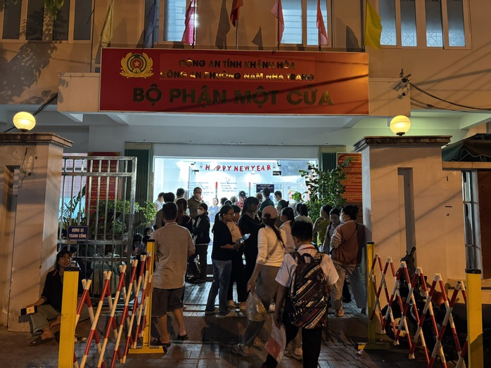 Quá tải làm căn cước cho học sinh - Ảnh 4.