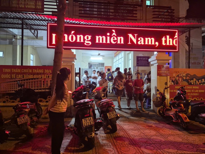 Quá tải làm căn cước cho học sinh - Ảnh 3.