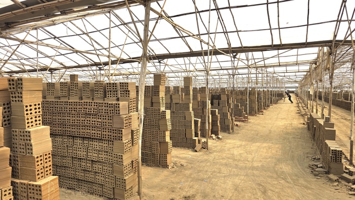 H&agrave;ng ng&agrave;n c&ocirc;ng nh&acirc;n l&ograve; gạch ở Đắk Lắk "về đ&acirc;u"? - Ảnh 4.