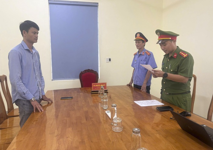 Khởi tố Chủ tịch HĐQT QUABICO sản xuất nước tăng lực giả tại Quảng Trị - Ảnh 1.