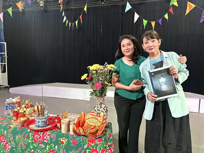 Mỹ Uy&ecirc;n, Hứa Mạnh Dũng khởi c&ocirc;ng vở "Ng&ocirc;i nh&agrave; thiếu đ&agrave;n b&agrave;" - Ảnh 2.