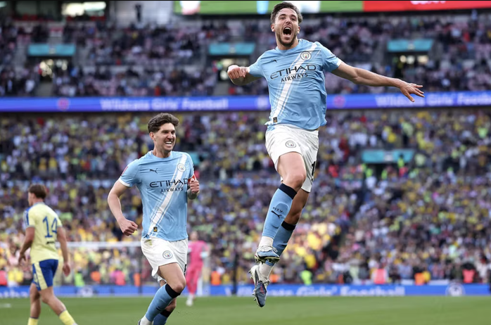 Man City ngược d&ograve;ng kịch t&iacute;nh, v&agrave;o chung kết FA Cup lần thứ tư li&ecirc;n tiếp - Ảnh 5.