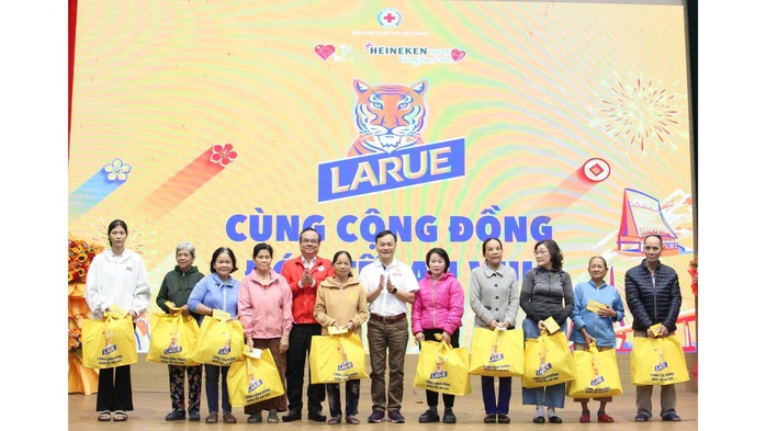  HEINEKEN Việt Nam cam kết ph&aacute;t triển c&ugrave;ng Đ&agrave; Nẵng v&agrave; miền Trung - Ảnh 2.