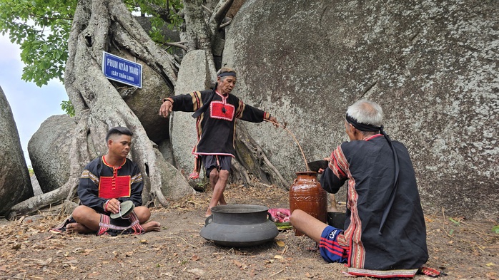 Lễ cầu mưa của Vua Lửa người J ' rai tại gia Lai năm 2026 - Ảnh 1.