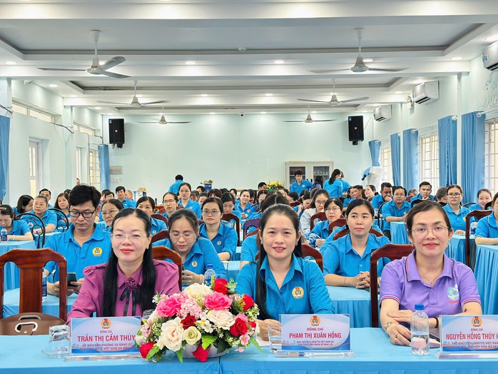 Qu&aacute;n triệt Nghị quyết Đại hội XIV của Đảng đến CNVC-LĐ - Ảnh 3.