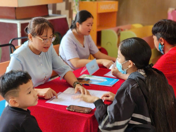 Vượt qua rào cản, làm chủ môi trường số - Ảnh 1.