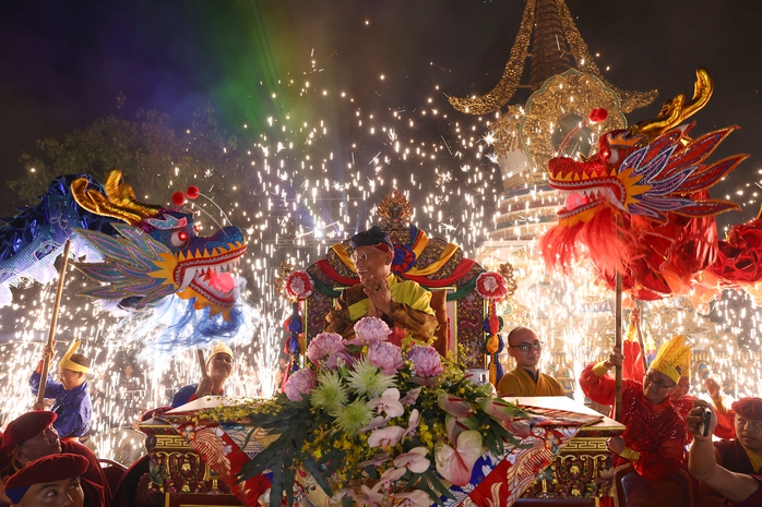 Lễ hội ánh sáng 3D mapping cầu nguyện hòa bình tại Bảo tháp Mandala Tây Thiên - Ảnh 5.