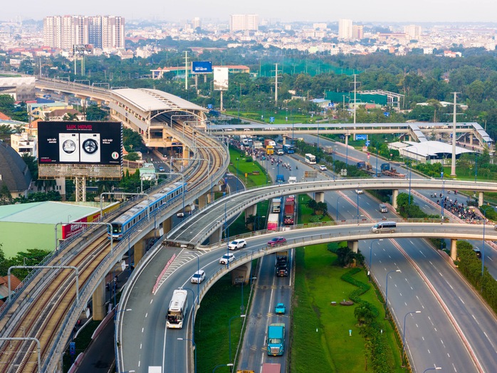 TP HCM ch&uacute; trọng ph&aacute;t triển bền vững (*): Hạ tầng giao th&ocirc;ng đồng bộ, hiện đại - Ảnh 1.