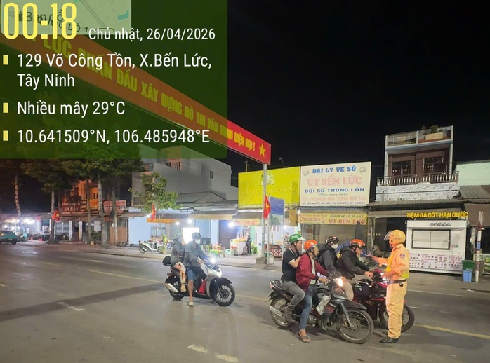 CSGT T&acirc;y Ninh ứng trực 100%, xử l&yacute; nghi&ecirc;m vi phạm dịp lễ - Ảnh 1.
