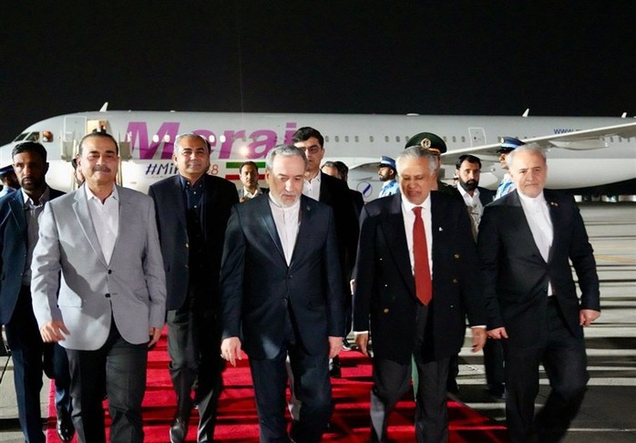 Iran giải thích về động thái bất ngờ của bộ trưởng ngoại giao trước khi đi gặp ông Putin - Ảnh 1.