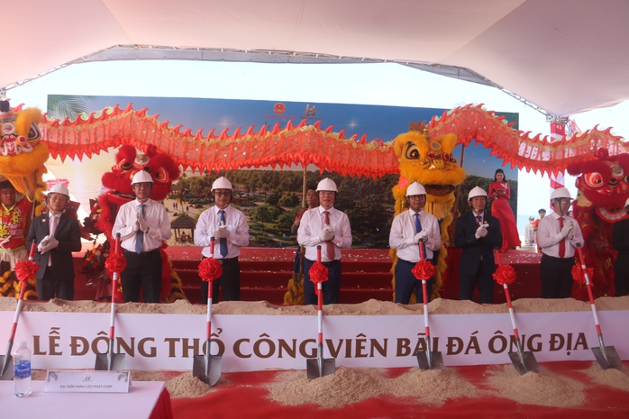 Khởi c&ocirc;ng C&ocirc;ng vi&ecirc;n B&atilde;i Đ&aacute; &Ocirc;ng Địa &ndash; h&igrave;nh th&agrave;nh kh&ocirc;ng gian c&ocirc;ng cộng ven biển Phan Thiết - Ảnh 1.