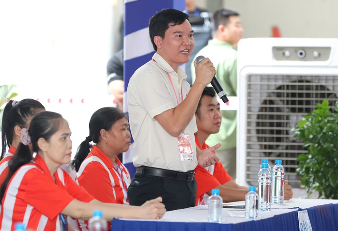 Công nhân mong có thêm chính sách hỗ trợ nhà ở, y tế, đào tạo nghề - Ảnh 7.