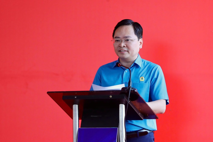 Công nhân mong có thêm chính sách hỗ trợ nhà ở, y tế, đào tạo nghề - Ảnh 3.