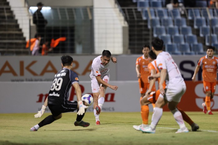 V-League 2025-2026: Hấp dẫn cuộc đua "song m&atilde;" về đ&iacute;ch - Ảnh 5.