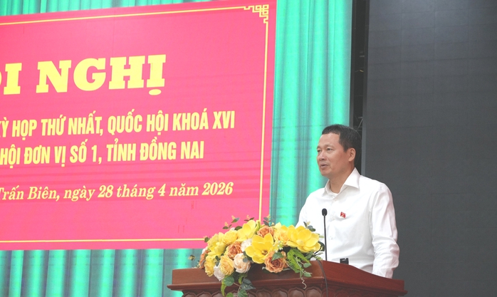 Trưởng ban Nội ch&iacute;nh Trung ương tiếp x&uacute;c cử tri tại Đồng Nai - Ảnh 3.