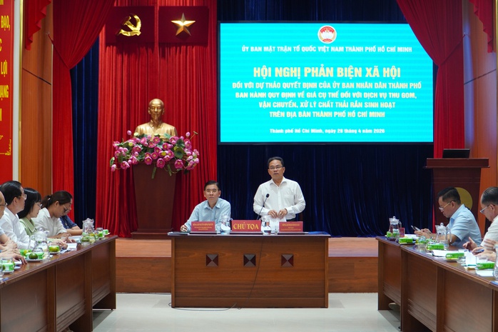 TPHCM t&iacute;nh lại gi&aacute; thu gom, vận chuyển r&aacute;c thải - Ảnh 1.