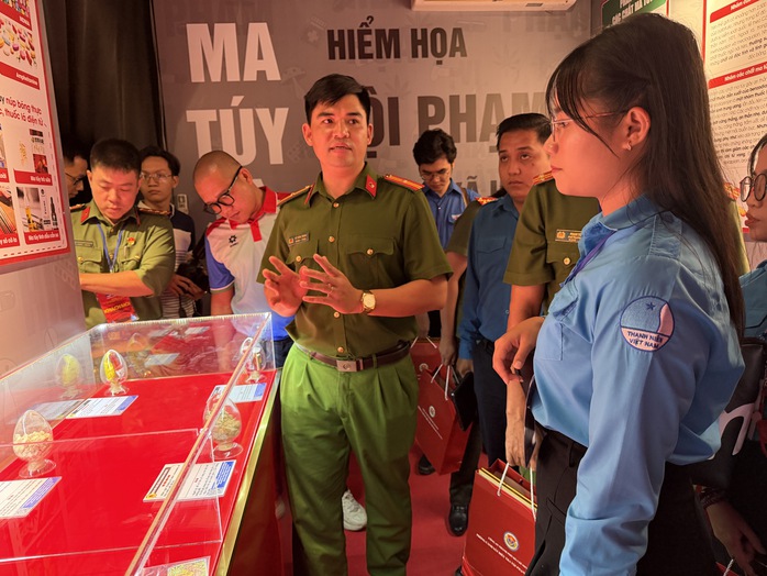 Ca sĩ Ng&ocirc; Kiến Huy tham gia c&acirc;u lạc bộ C&ocirc;ng an TPHCM - Ảnh 6.