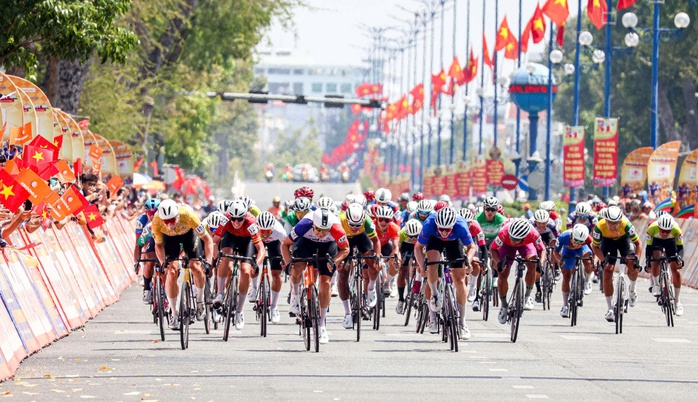 C&uacute;p truyền h&igrave;nh TP HCM 2026: "S&agrave;n diễn" của c&ocirc;ng nghệ - Ảnh 1.