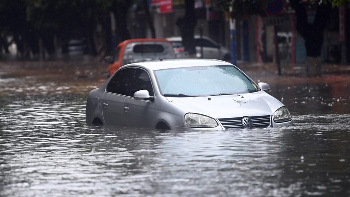 Trung Quốc: Kh&acirc;m Ch&acirc;u hứng chịu trận mưa lớn kỷ lục trong 10 năm qua - Ảnh 8.