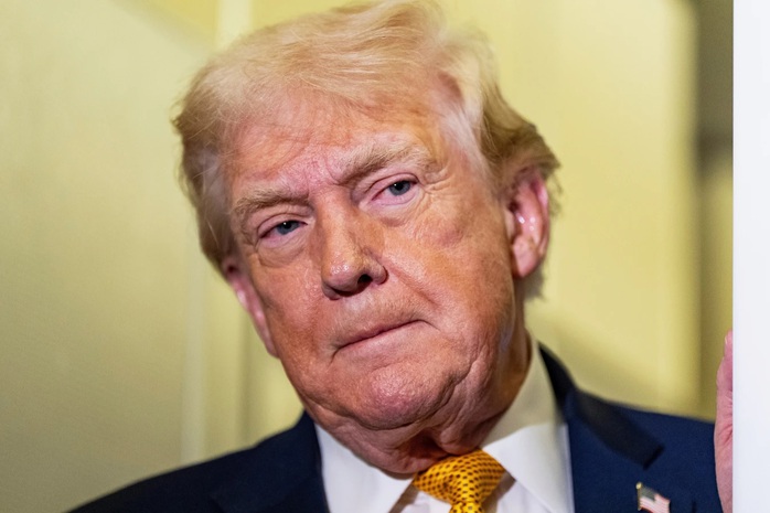 Tổng thống Donald Trump tiết lộ th&ocirc;ng điệp bất ngờ từ Iran về eo biển Hormuz - Ảnh 1.