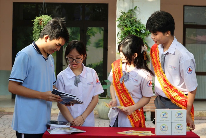 Học sinh đăng k&yacute; thi lớp 10 tăng kỷ lục - Ảnh 1.