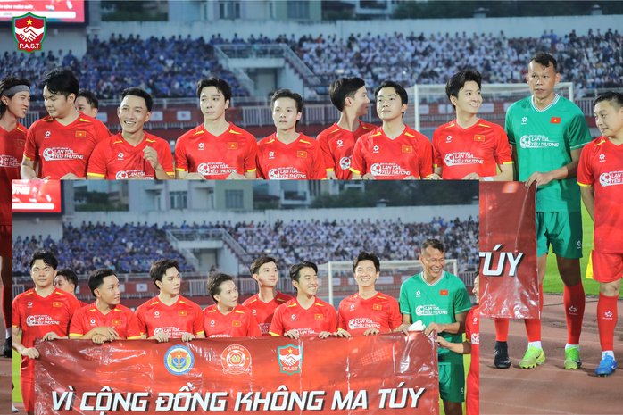 Khi người nổi tiếng bắt tay C&ocirc;ng an TPHCM - Ảnh 4.